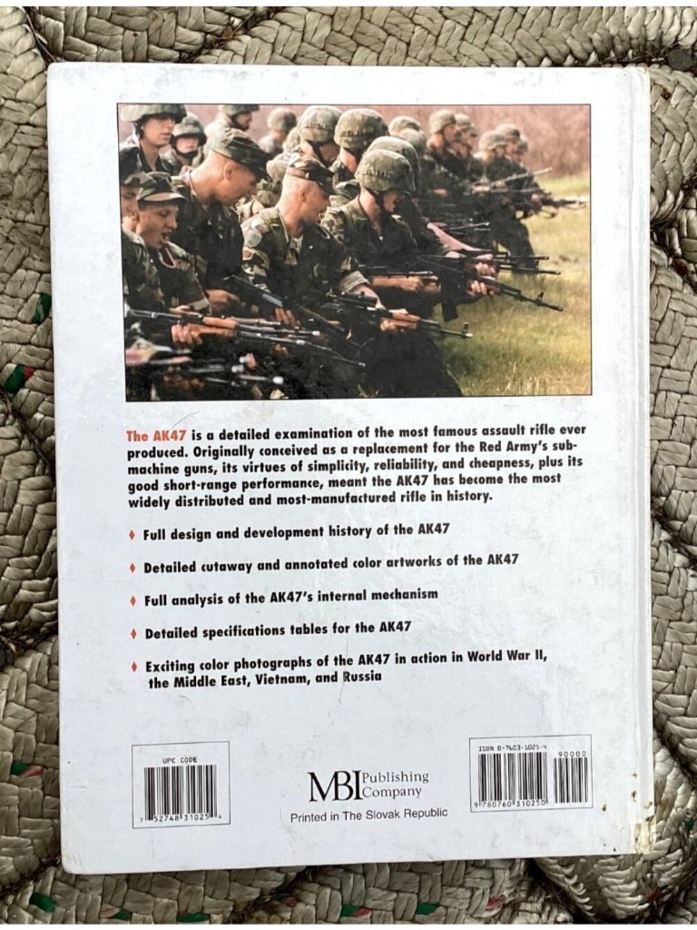 The AK47 By Chris McNab MBI Publishing 2001 Hardbound Illustrated with Photos - Picture 3 of 8